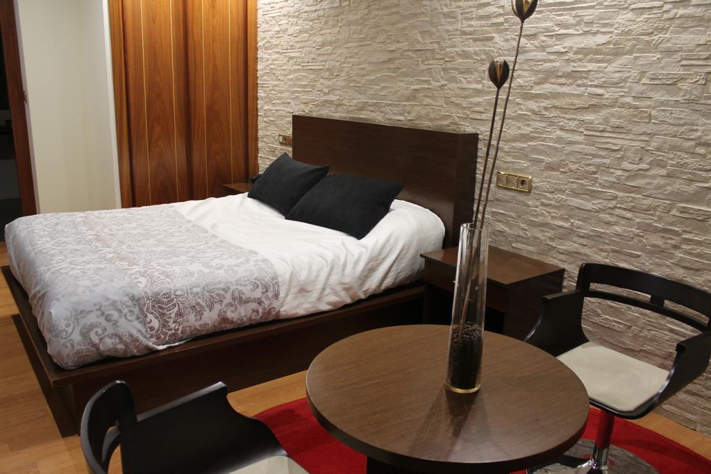 Hotel El Castillo ปอนเฟร์ราดา ภายนอก รูปภาพ
